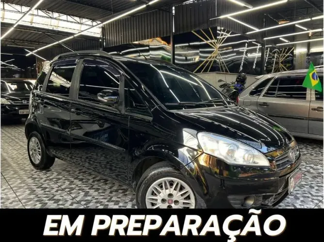 Fiat Idea Essence 1.6 Flex 16V 5P 2012
