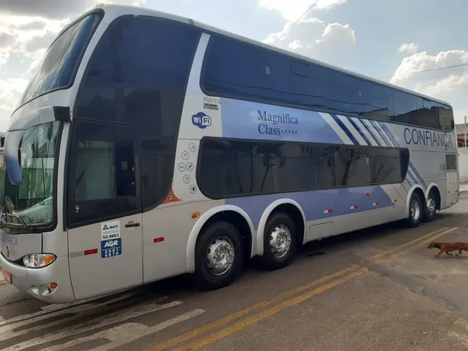 Vendo ou troco ônibus