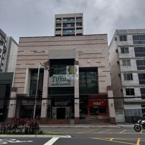Sala à venda em Vitória, Praia do Canto, com 64 m², Edificio Tiffany Center