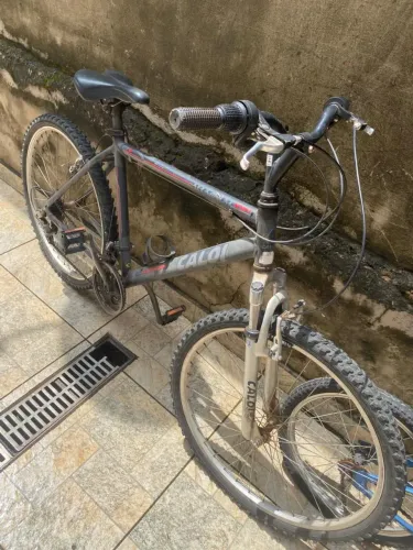 Vendo bike Caloi aro 26 alumínio