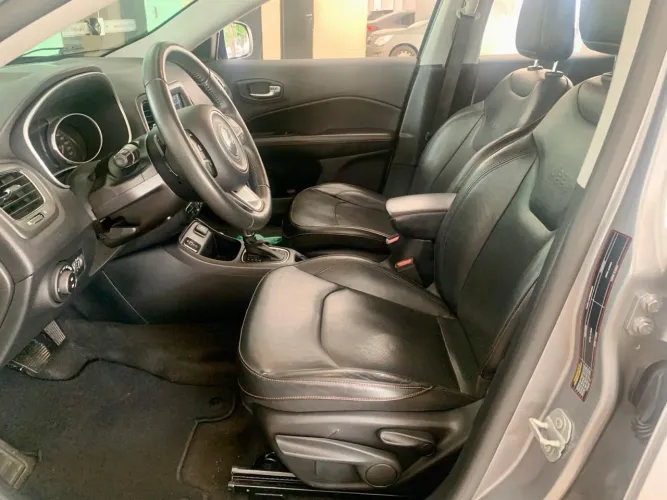 Jeep Compass Longitude 2.0 4X2 Flex 16V Aut. 2021