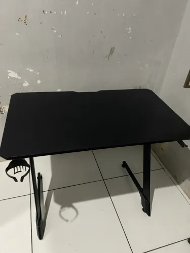 Mesa gamer + mouse sem fio