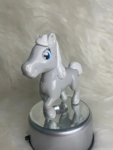 Cavalinho kinder ovo