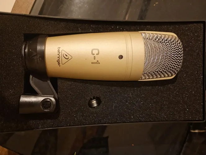 Microfone condensador Behringer C1