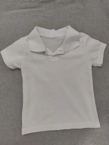Kit com 4 camisas polos para menino de 6 a 12 meses em perfeito estado de conservação
