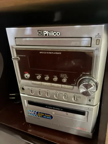 Aparelho de som Philco para eletricista retirar peças ou para fazer conserto