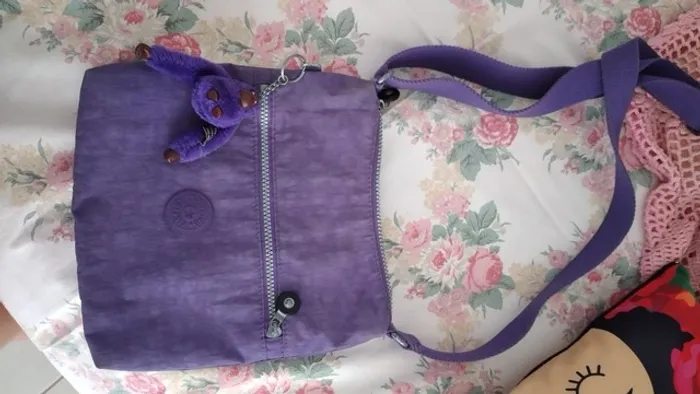 Bolsa kipling roxa