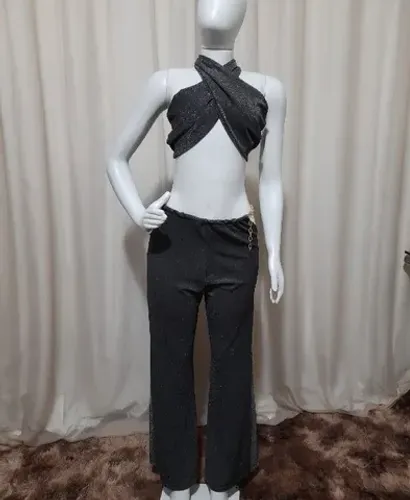 Conjunto de cropped e calça pantacourt com brilho. NOVO