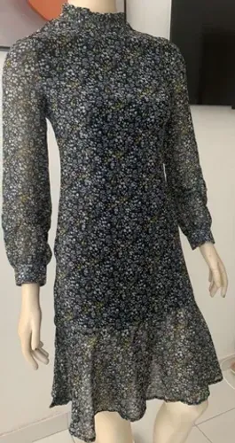 Vestido Gola Alta