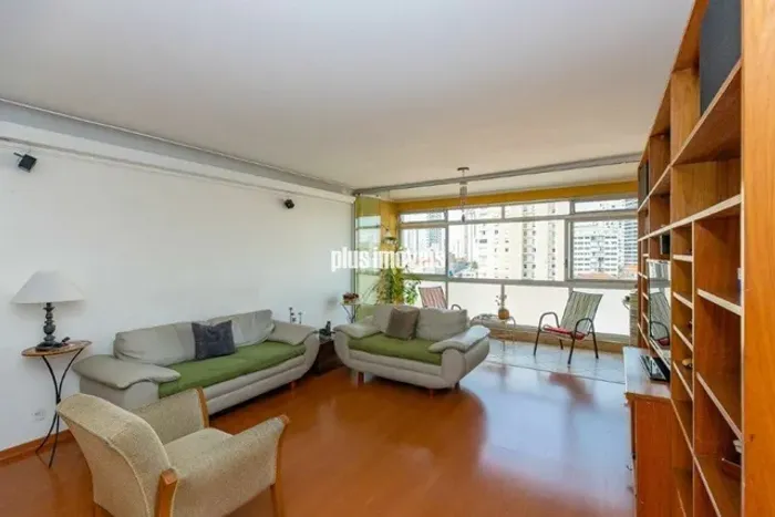 Apartamento 140 m2 ,reformado , vila mariana ,3 dormitórios sendo 1suite, 2 vagas de garag