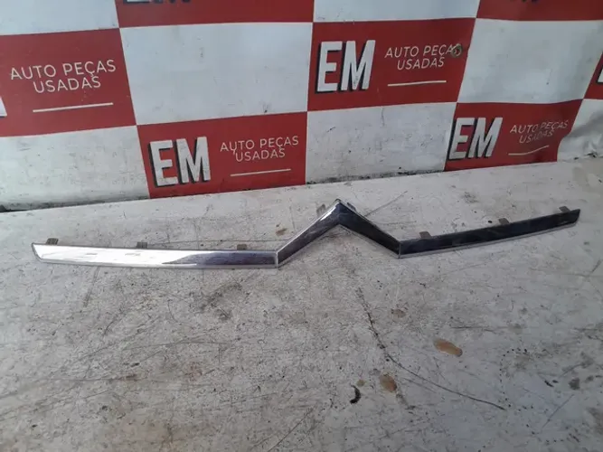 Friso do parachoque dianteiro Citroen C4 pallas hatch 