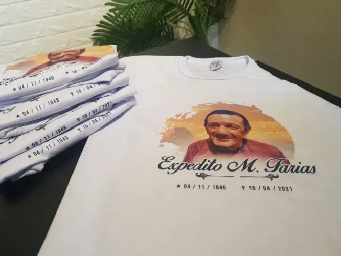 Camisa personalizada para homenagem missa setimo dia com foto
