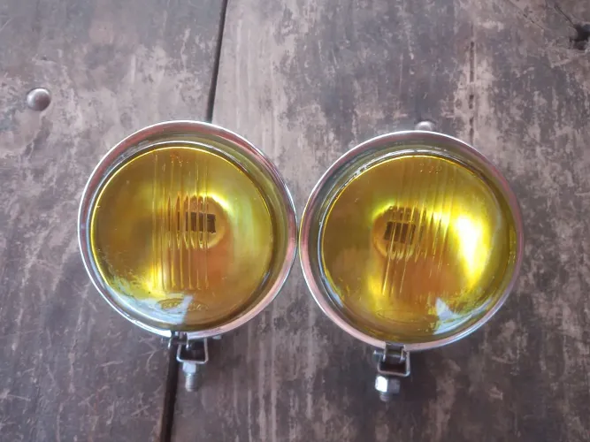 Farol milha amarelo cromado Fusca Kombi tl Variant 