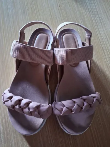 SANDÁLIA  NR36 COR AREIA 