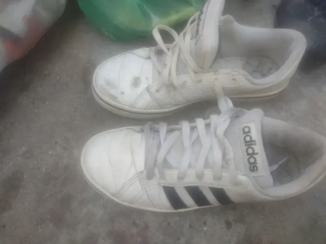 Tênis adidasoriginal ACEITA TROCA CAMISA DO CORINTHIA
