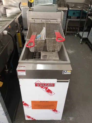 NZ. Fritadeira industrial a gás Lg300 VULCAN 