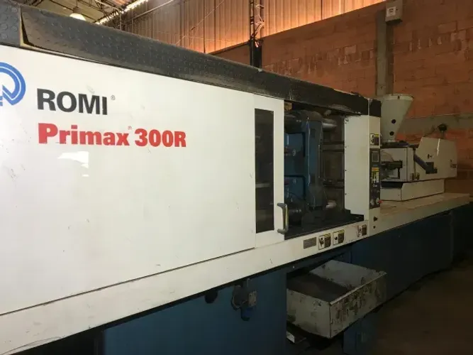 Injetora ROMI Primax 300R