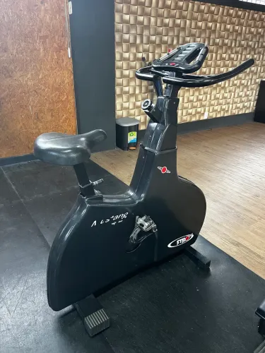 Bicicleta Ergométrica - Academia