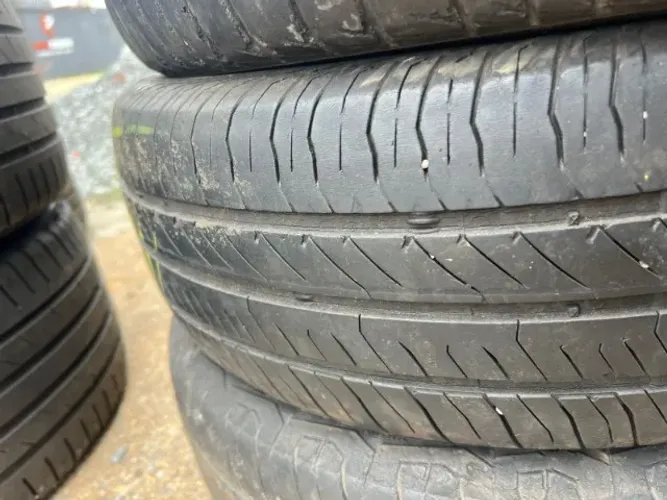 Pneu 205/65/15 Continental 73 % Vida util