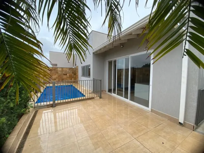 Casa com 4 dormitórios à venda, 221 m² por R$ 1.600.000 - Jardim do Lago - Uberaba/MG
