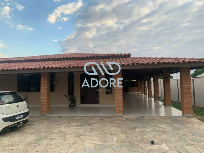 Casa á venda no Condomínio Zuleika Jabour - Salto/SP