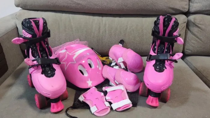 Patins Roller Ajustável c/ Acessórios - 