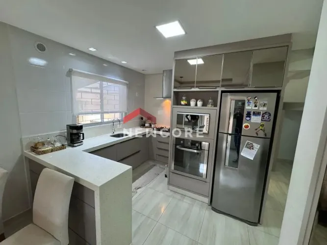 Sobrado em Rua 902 D - Alto São Bento - Itapema/SC