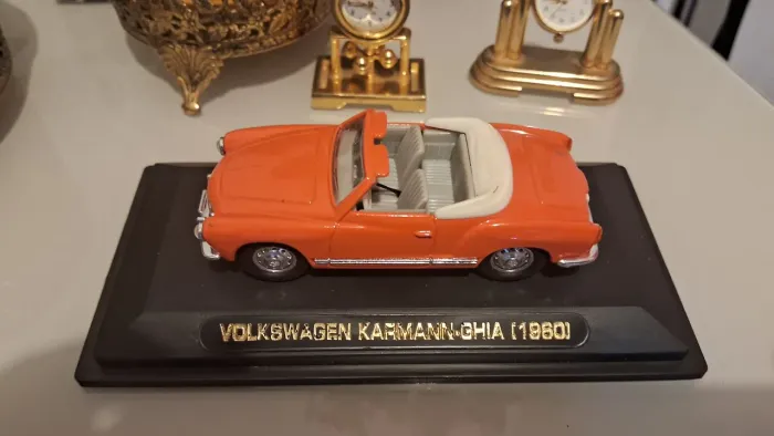 miniatura conversível do Volkswagen Karmann-Ghia (1960),
