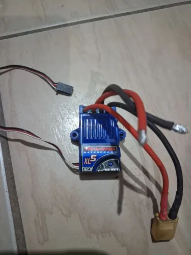 Rc Automodelo Esc xl5 brushed semi novo