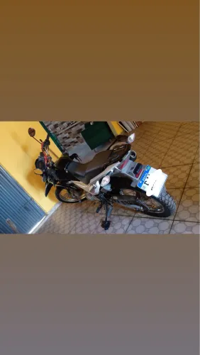 BROSS. 160 2015 preta 