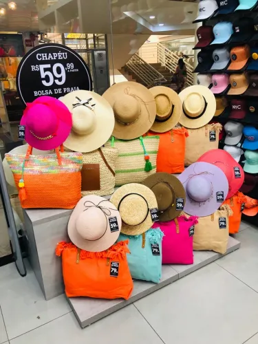 Chapéu de Praia com Bolsa - Kit Perfeito para o Verão!