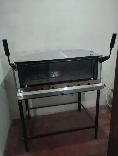 Forno industrial com capacidade para 12 forma tamanho 20 