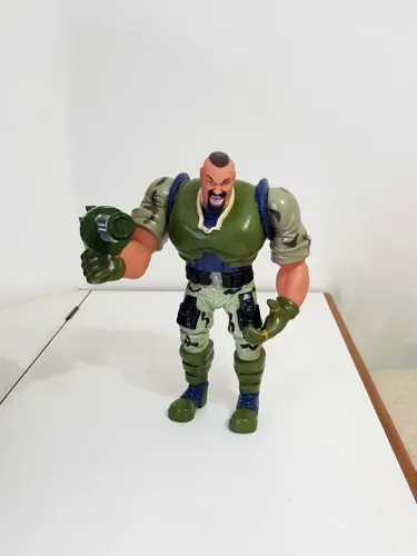 SMALL SOLDIER SE 2001 28 CM de ALTURA.