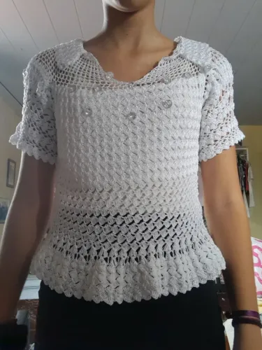 Blusa de Crochê Branca Artesanal