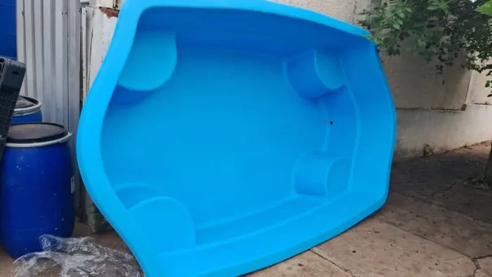 Piscina de fibra para sua área externa