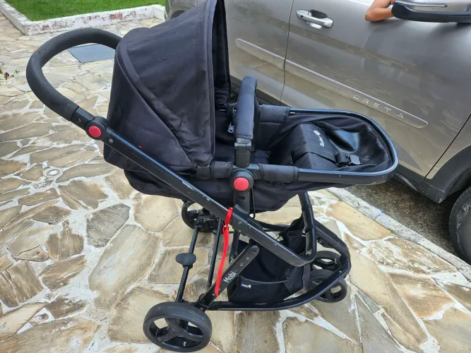 Carrinho e bebe conforto Safety 1 st