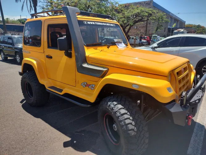 Troller T-4 4X4 3.0 TB Int. Cap. Rígida Diesel 2009