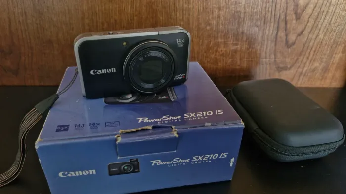 CÂMERA DIGITAL - CANON POWERSHOT SX 210 IS - CYBERSHOT - ACEITO NEGOCIAR
