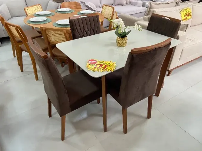 Mesa de Jantar 1,20m C/ Vidro e Base de Madeira + 4 Cadeiras