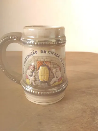 Canecas de chopp antigas