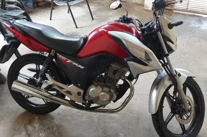 Alugo CG 160 Pra Rodar App: R$: 300 Por Semana 