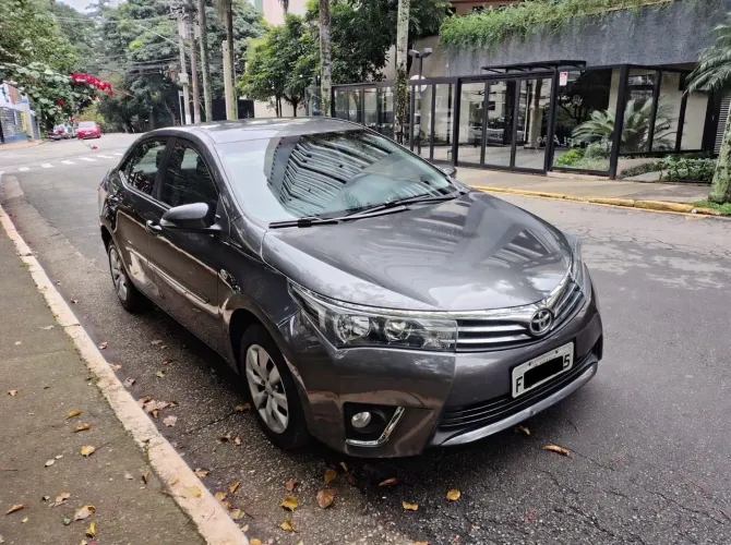 Toyota Corolla GLI 1.8 Flex 16V Aut. 2016