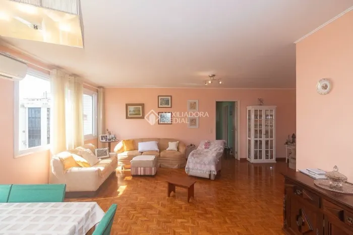 Apartamento 3 dormitórios, no bairro Floresta