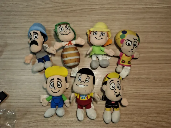 Bonecos de pelúcia turma do chaves mcdonalds 2011