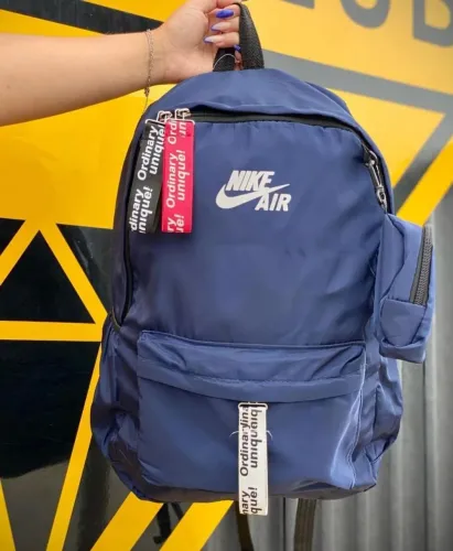 Mochila escolar primeira linha Adidas Nike acompanha estojo