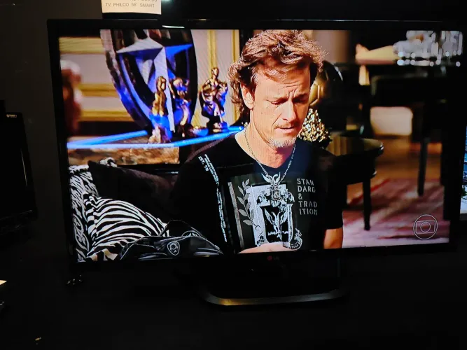 TV LG 39" LED c canais digitais 