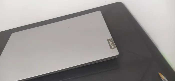 Notebook Lenovo i3