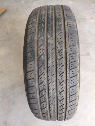 Pneu Toro R$450