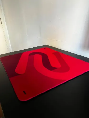 Mousepad Gamer Zowie G-sr-se Rouge Ii Para Esports, Vermelho (Usado)