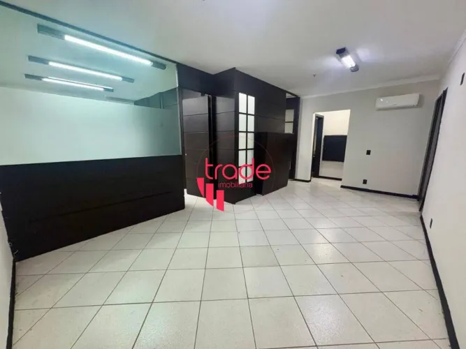 Sala Comercial para Alugar de 75m² no Bairro Jardim Califórnia em Ribeirão Preto com Copa.